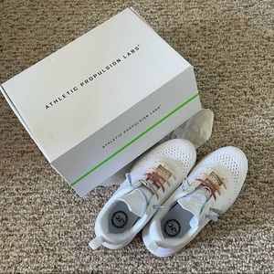 APL Techloom Pro running shoes sneakers